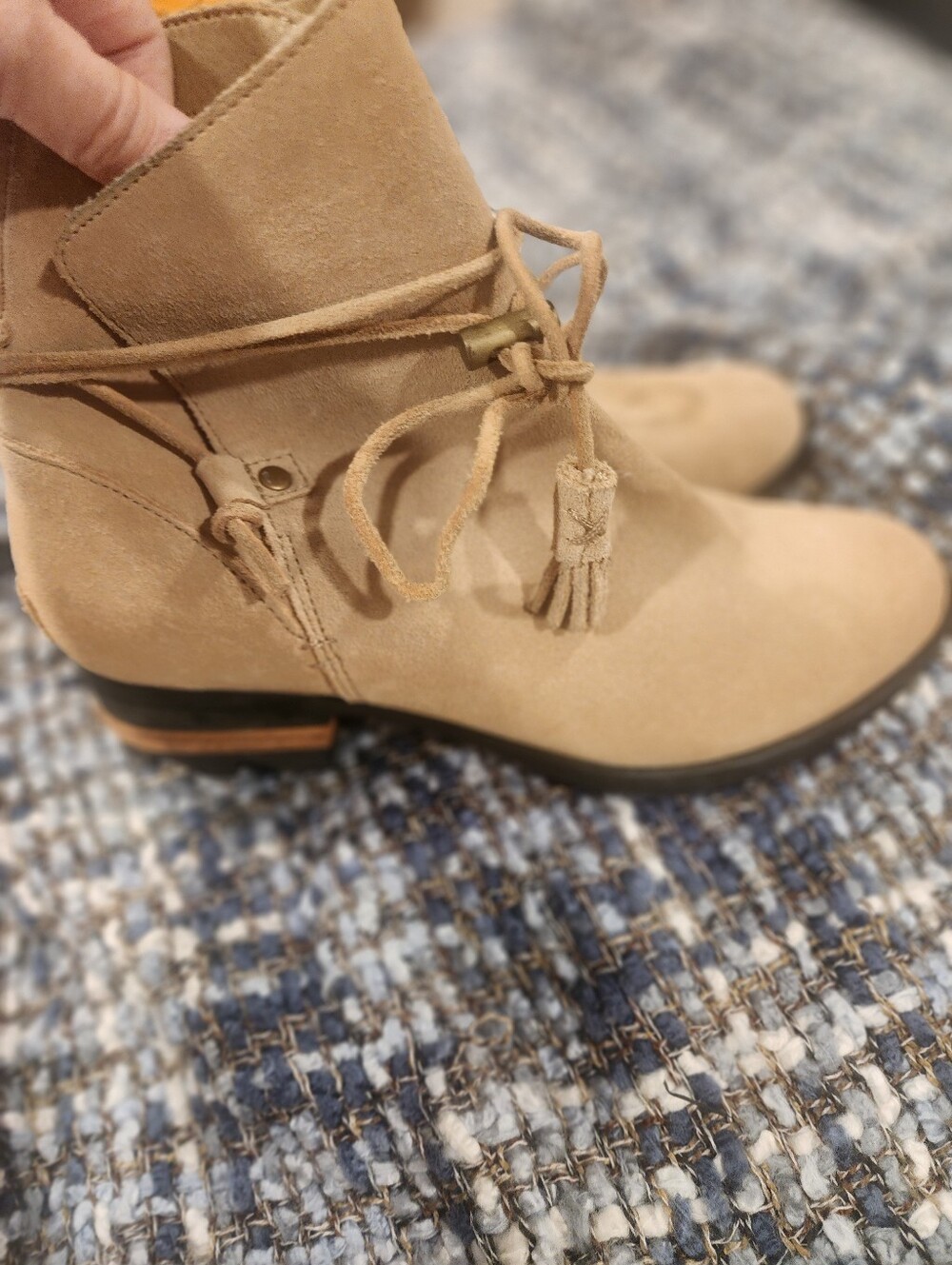 Sorel Farah - Tan Suede Ankle Boots - Sz 8.5 Nwt - Beautiful